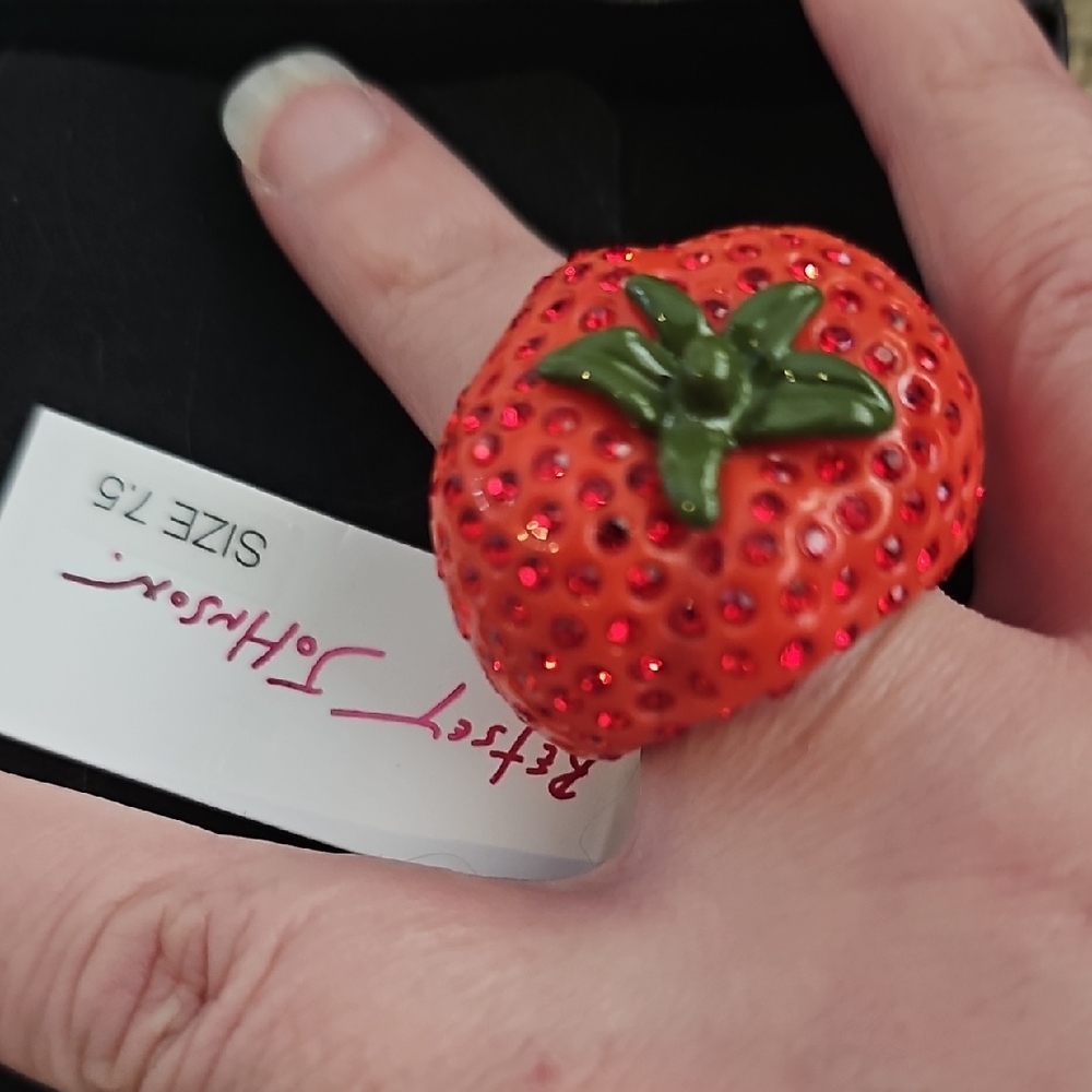 Bnwt Betsey Johnson Rhinestoned Strawberry Ring. 7.5